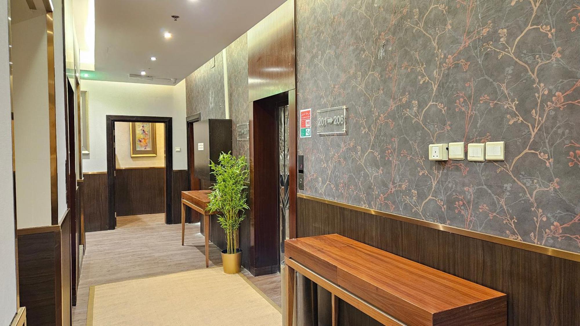 ג'דה رحال البحر للشقق المخدومة Rahhal Albahr Serviced Apartments מראה חיצוני תמונה